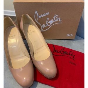 CHRISTIAN LOUBOUTIN
Nude Patent Leather Prorata 90